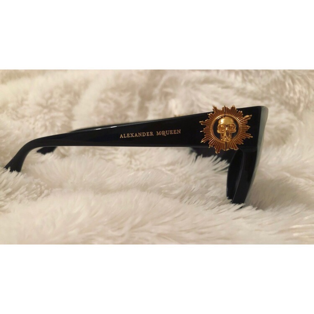 Alexander McQueen Cat Eye Sun Skull Sunglasses